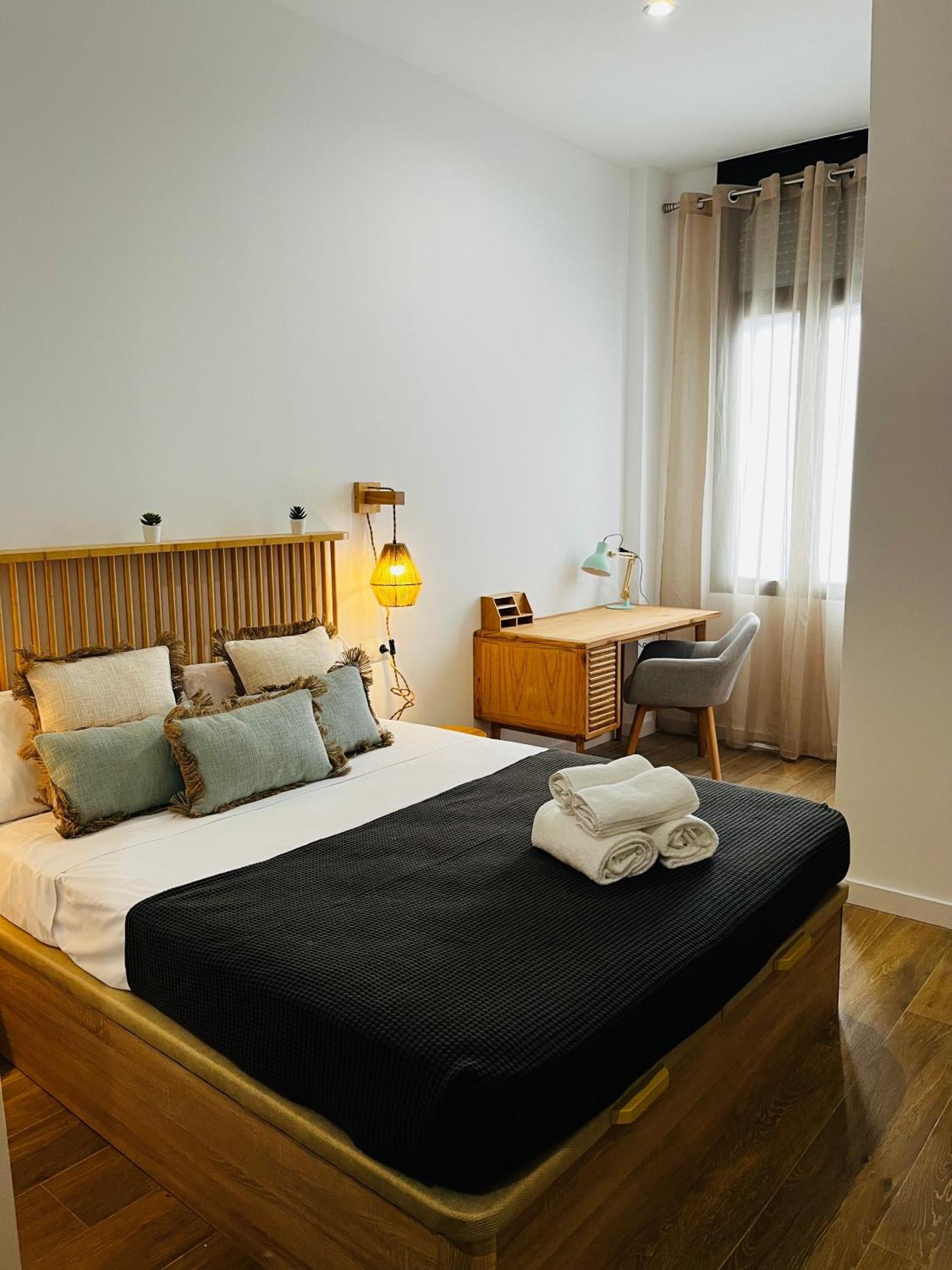 Travel Habitat Mediterranean Suites バレンシア エクステリア 写真